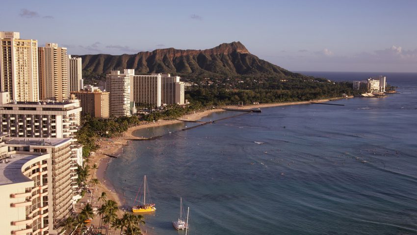 waikiki-beach-553621_1280