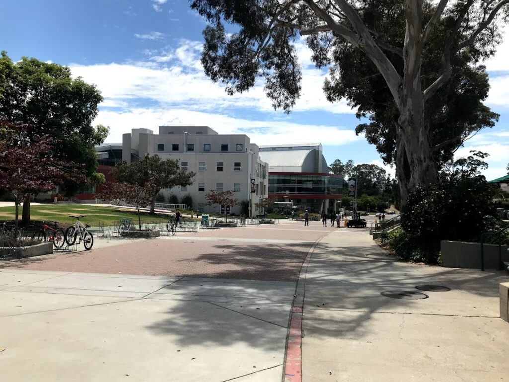 カリフォルニア州立工科大学キャンパスの風景