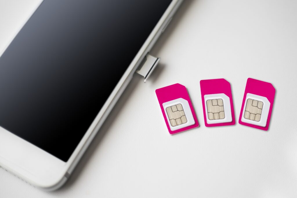 スマホとSIMカード