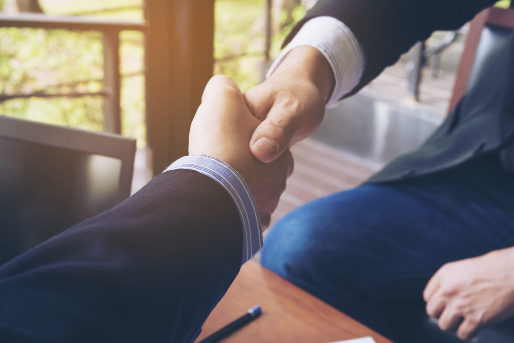 条件交渉、契約書確認